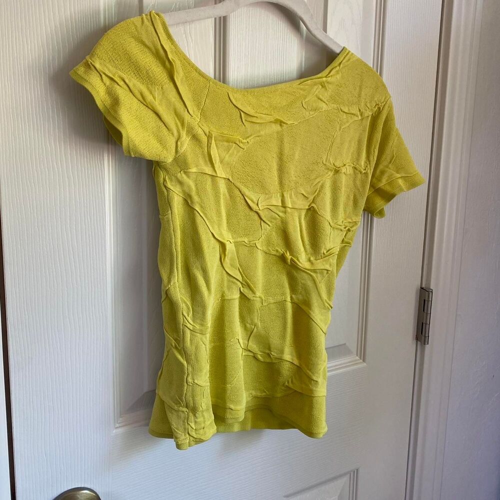 Zara Women's Yellow and Green Crop-top